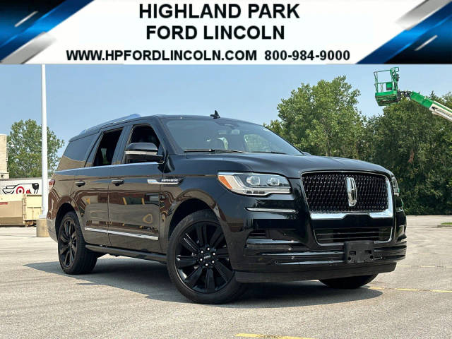 2022 Lincoln Navigator Reserve 4WD photo