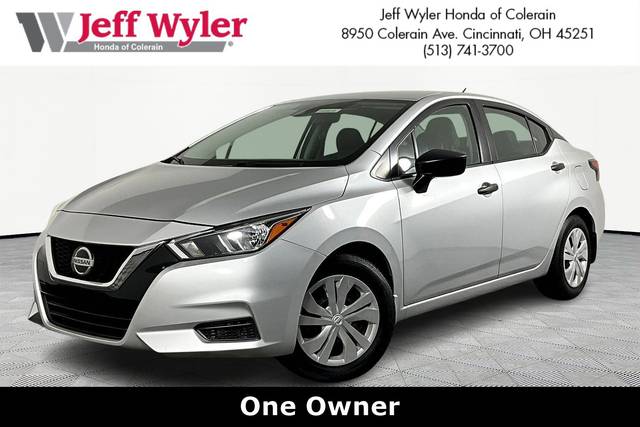 2022 Nissan Versa S FWD photo