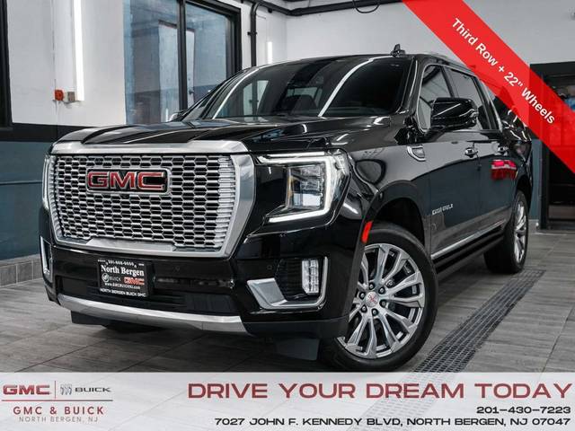 2022 GMC Yukon XL Denali 4WD photo