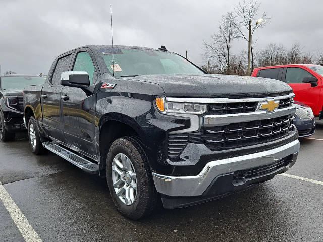 2022 Chevrolet Silverado 1500 LT 4WD photo
