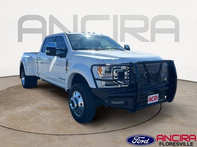 2022 Ford F-450 Super Duty Platinum 4WD photo