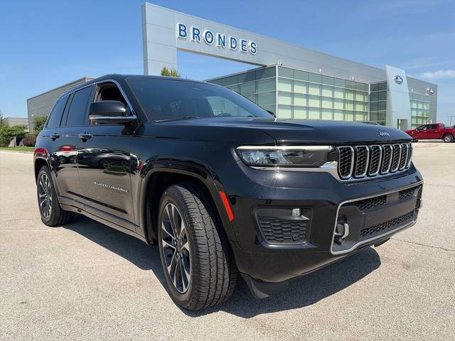 2022 Jeep Grand Cherokee Overland 4WD photo