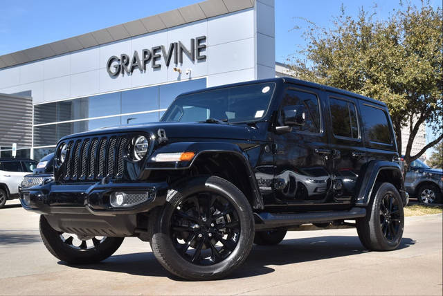 2022 Jeep Wrangler Unlimited Unlimited High Altitude 4WD photo