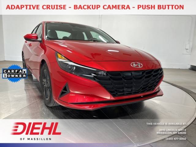 2023 Hyundai Elantra SEL FWD photo