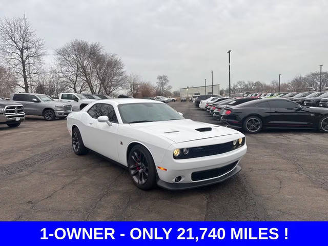 2022 Dodge Challenger R/T Scat Pack RWD photo