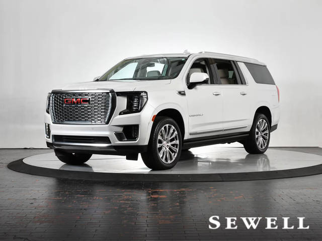 2022 GMC Yukon XL Denali 4WD photo