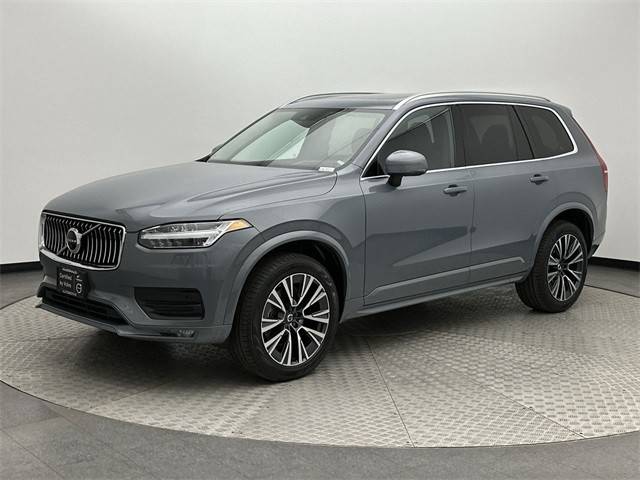 2022 Volvo XC90 Momentum AWD photo