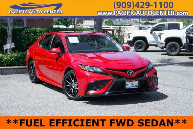 2022 Toyota Camry SE FWD photo