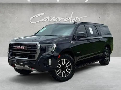 2022 GMC Yukon XL AT4 4WD photo