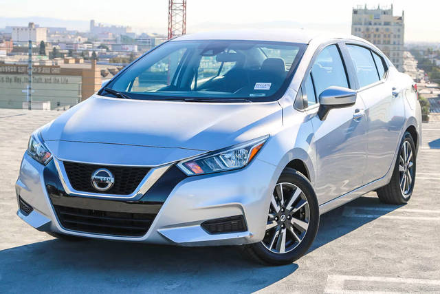 2021 Nissan Versa SV FWD photo