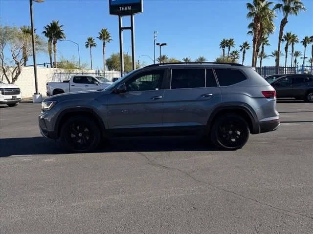 2022 Volkswagen Atlas 3.6L V6 SE w/Technology AWD photo