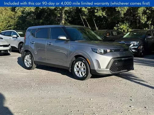 2023 Kia Soul LX FWD photo