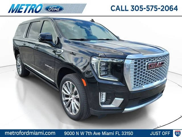 2022 GMC Yukon XL Denali 4WD photo