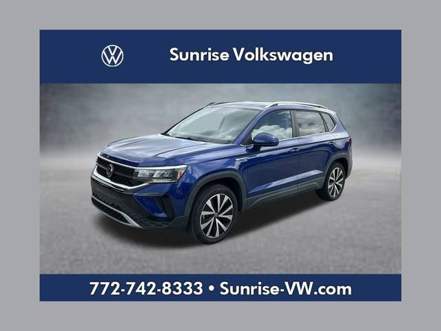 2022 Volkswagen Taos SE FWD photo