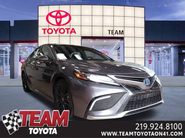 2022 Toyota Camry Hybrid XSE FWD photo