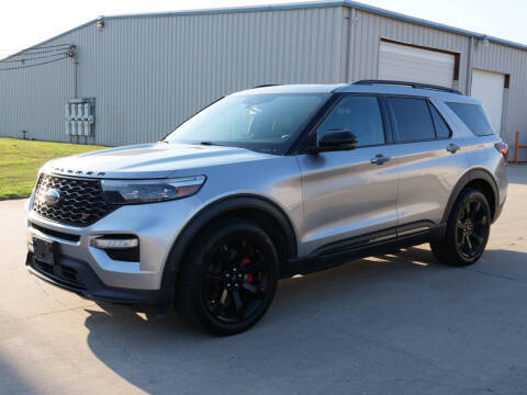 2022 Ford Explorer ST 4WD photo