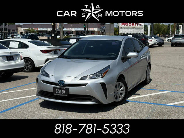 2022 Toyota Prius LE FWD photo