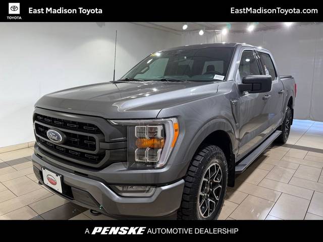 2022 Ford F-150 XLT 4WD photo