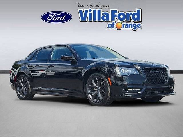2022 Chrysler 300 Touring L RWD photo