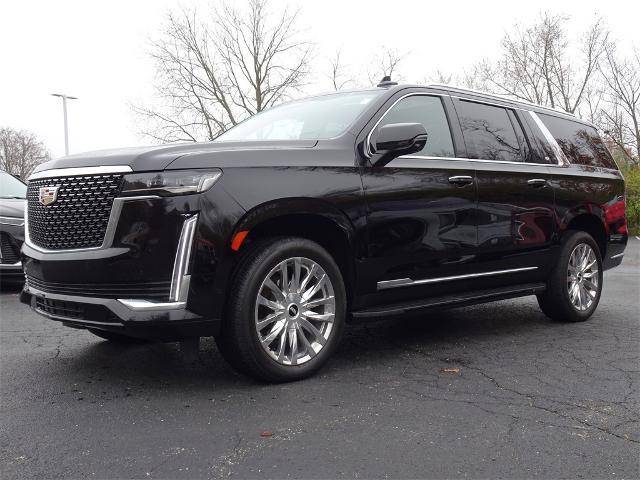 2022 Cadillac Escalade ESV Premium Luxury 4WD photo