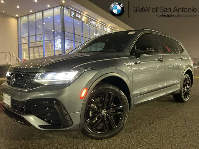 2022 Volkswagen Tiguan SE R-Line Black FWD photo