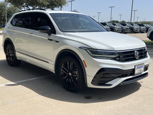 2022 Volkswagen Tiguan SE R-Line Black FWD photo