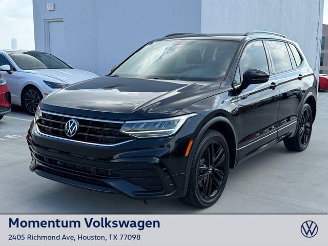 2022 Volkswagen Tiguan SE R-Line Black FWD photo