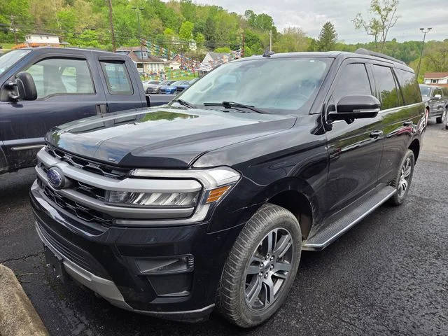 2022 Ford Expedition XLT 4WD photo