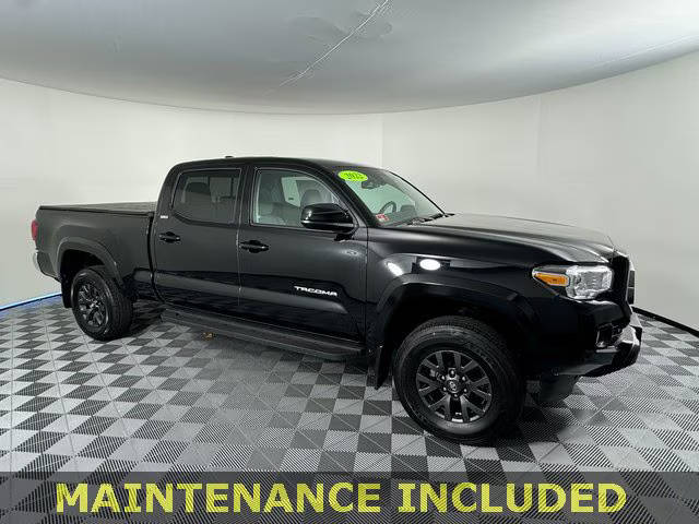 2022 Toyota Tacoma SR5 4WD photo