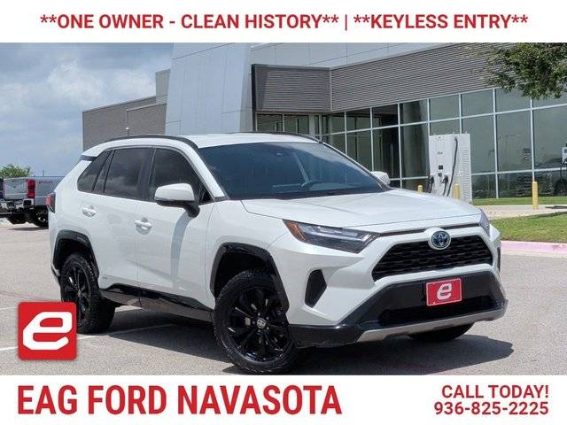 2022 Toyota RAV4 Hybrid SE AWD photo