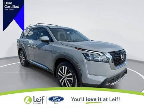 2022 Nissan Pathfinder Platinum FWD photo