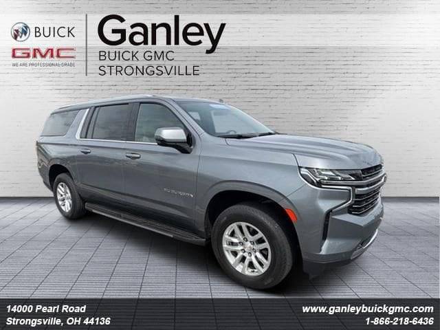 2022 Chevrolet Suburban LT 4WD photo