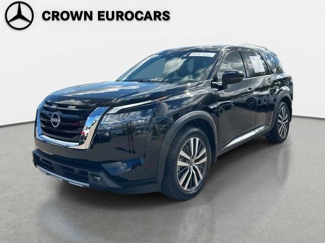 2022 Nissan Pathfinder Platinum 4WD photo