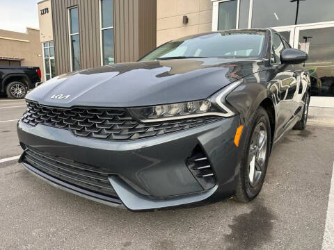 2023 Kia K5 LXS FWD photo