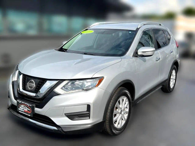 2017 Nissan Rogue SV FWD photo