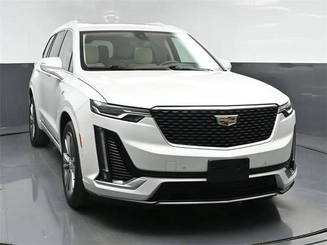2022 Cadillac XT6 Premium Luxury AWD photo