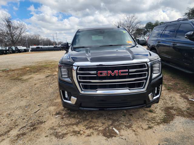 2022 GMC Yukon XL SLE RWD photo