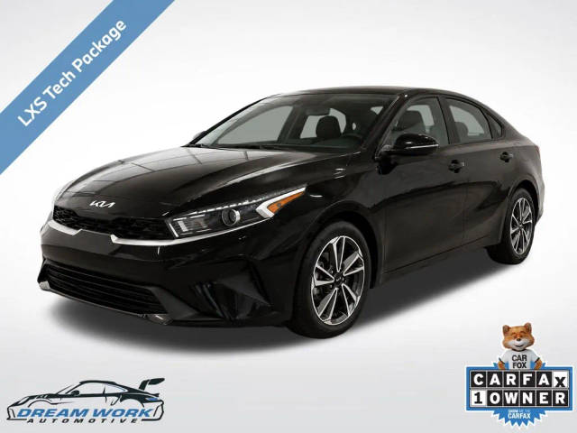 2023 Kia Forte LXS FWD photo