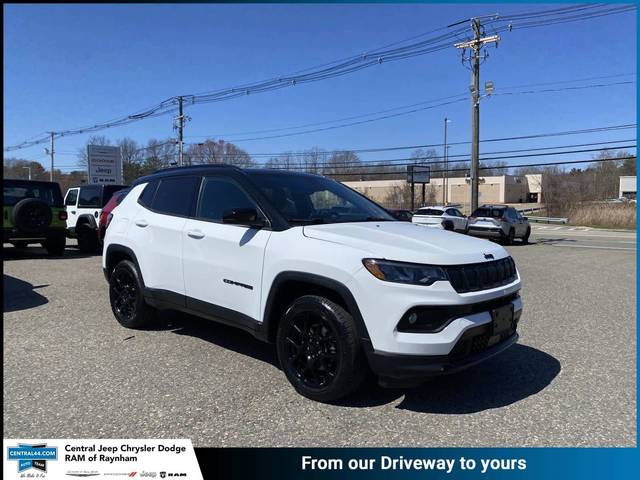 2022 Jeep Compass Altitude 4WD photo