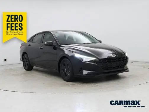 2023 Hyundai Elantra SEL FWD photo