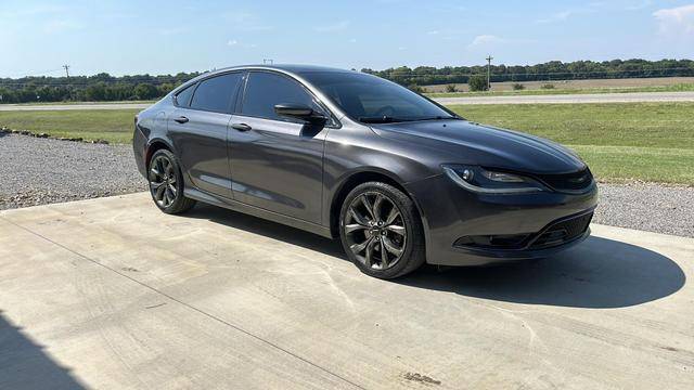 2015 Chrysler 200 S AWD photo