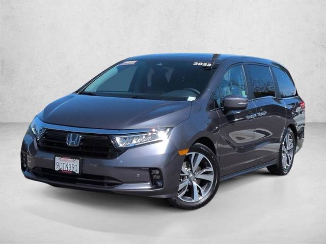 2023 Honda Odyssey Touring FWD photo