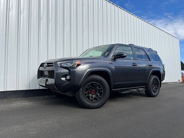 2022 Toyota 4Runner SR5 Premium 4WD photo