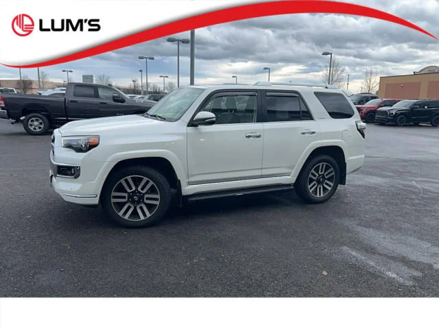 2022 Toyota 4Runner Limited 4WD photo