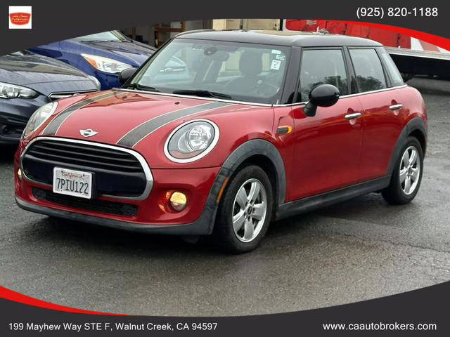 2016 MINI Hardtop 4 Door FWD photo