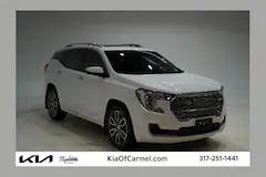 2022 GMC Terrain Denali AWD photo