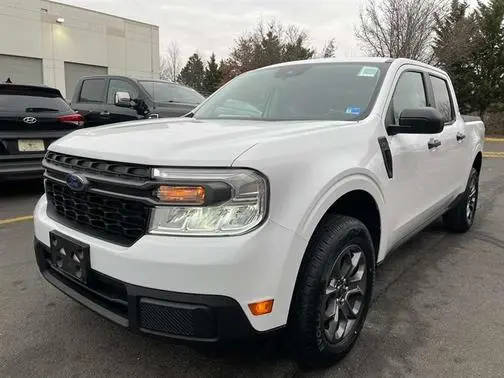 2022 Ford Maverick XLT FWD photo