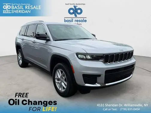 2022 Jeep Grand Cherokee L Laredo 4WD photo