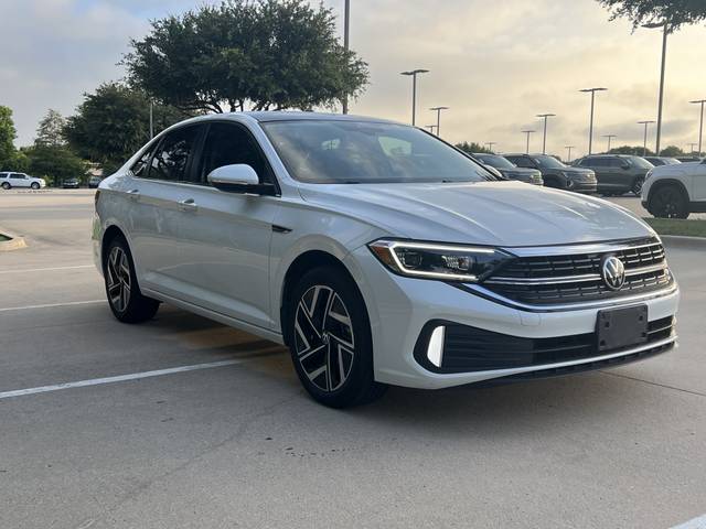 2022 Volkswagen Jetta SEL FWD photo