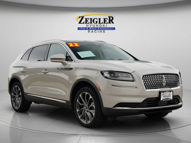 2022 Lincoln Nautilus Reserve AWD photo